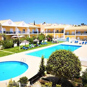 https://sun-pool-holiday-apartment.hotelaalgarve.com